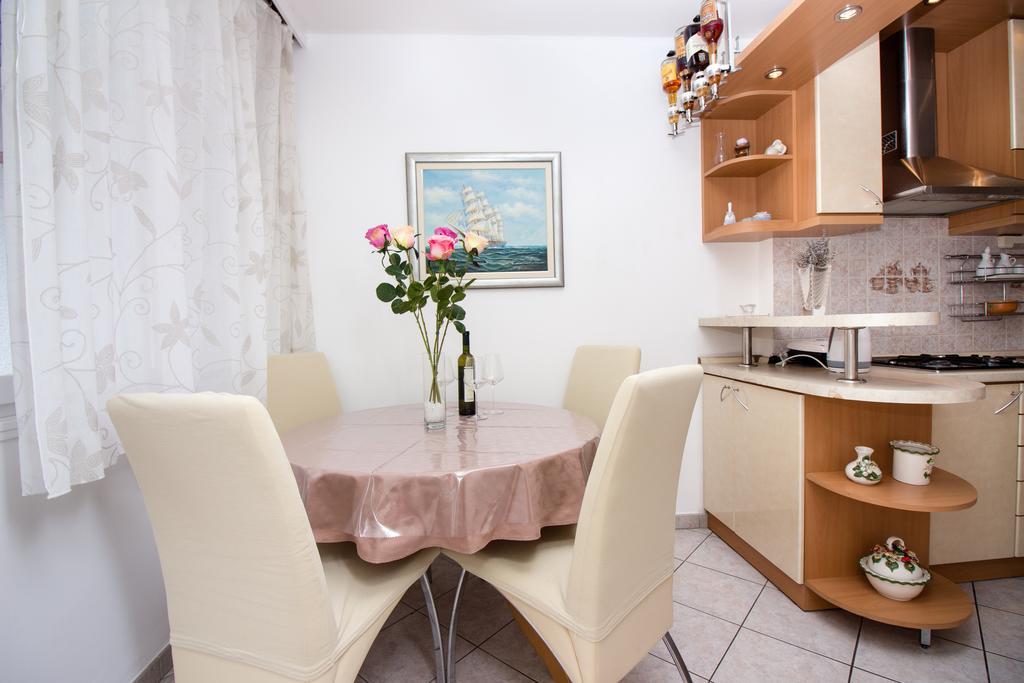 Apartment Luce Spalato Esterno foto